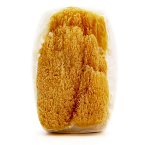 Natural sea sponge provides exquisite exfoliation.